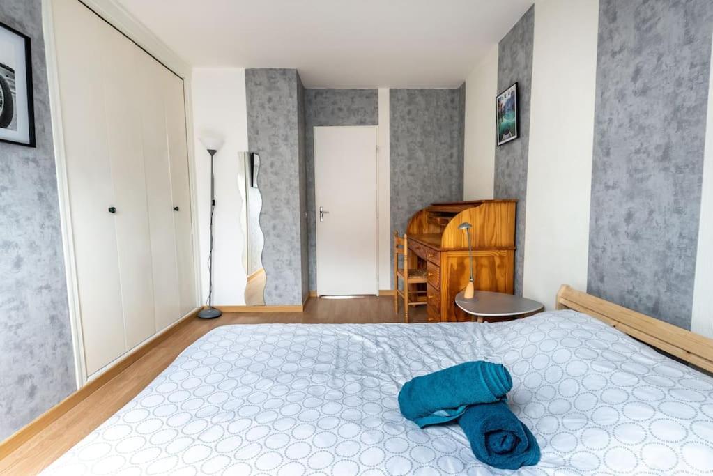 Appartement Duplex cosy et contemporain avec parking privé à Amiens Extérieur photo