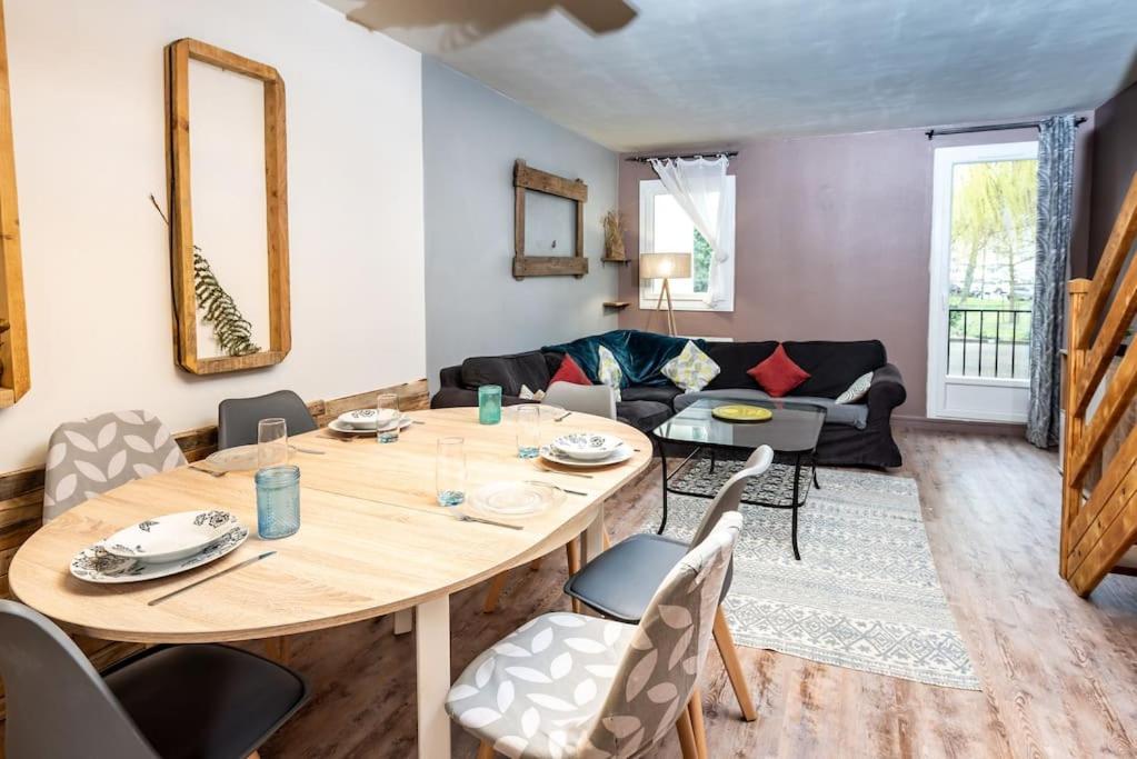 Appartement Duplex cosy et contemporain avec parking privé à Amiens Extérieur photo