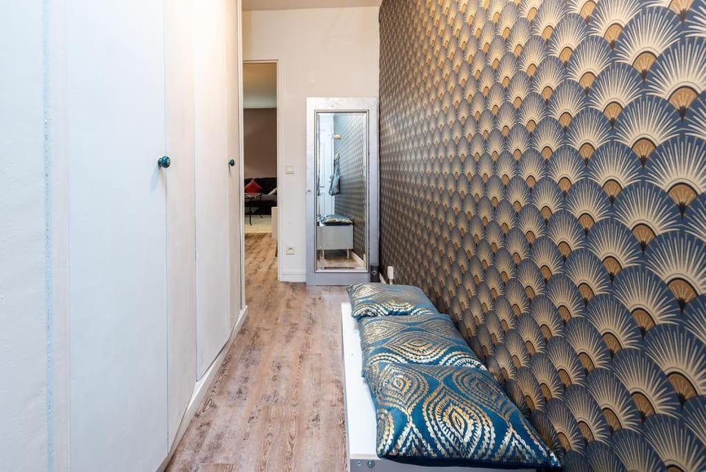 Appartement Duplex cosy et contemporain avec parking privé à Amiens Extérieur photo