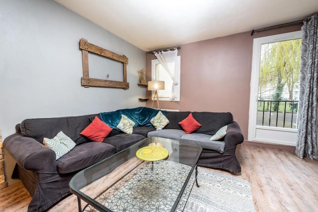 Appartement Duplex cosy et contemporain avec parking privé à Amiens Extérieur photo